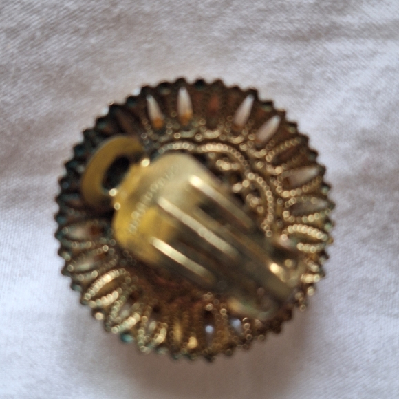 Vintage Rose & Seed Pearl ClipOn Button Earrings 1" Across Gold Tone Back - Picture 7 of 9